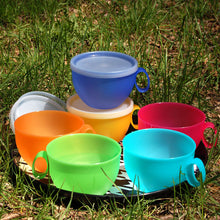 Load image into Gallery viewer, Plastic Coffee Cups With Lids Choose 4, 6 or 8 in 5 Color Choices