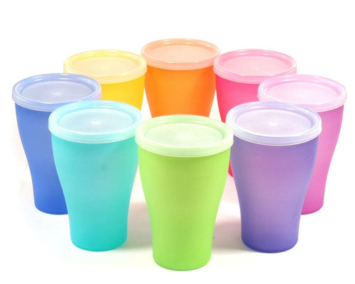 plastic cups with lids